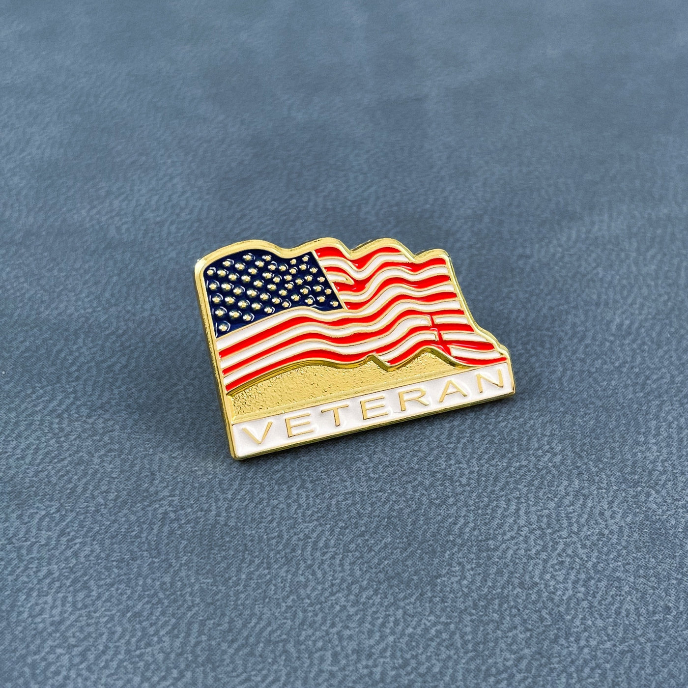 Gold Classic Veteran Flag Pin